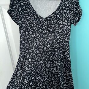SHEIN Black and White Floral V-Neck Dress